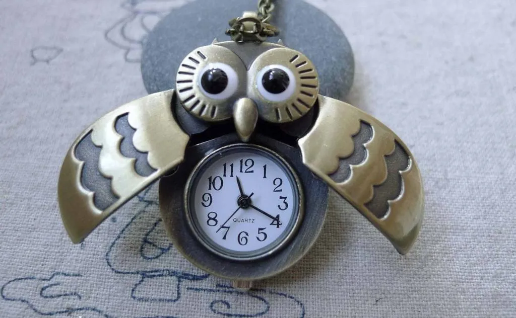 1 PC Antique Bronze Owl Pocket Watch A7605